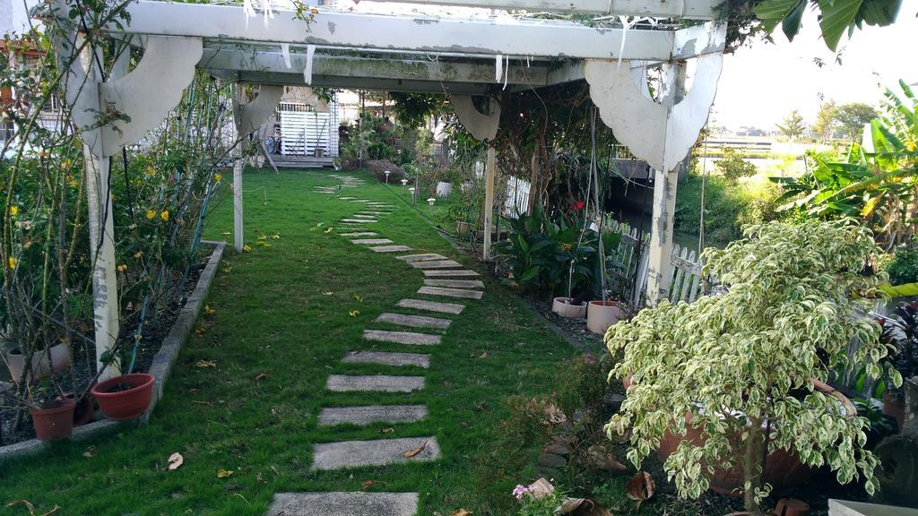 Breadtree Homestay Уцзе Экстерьер фото